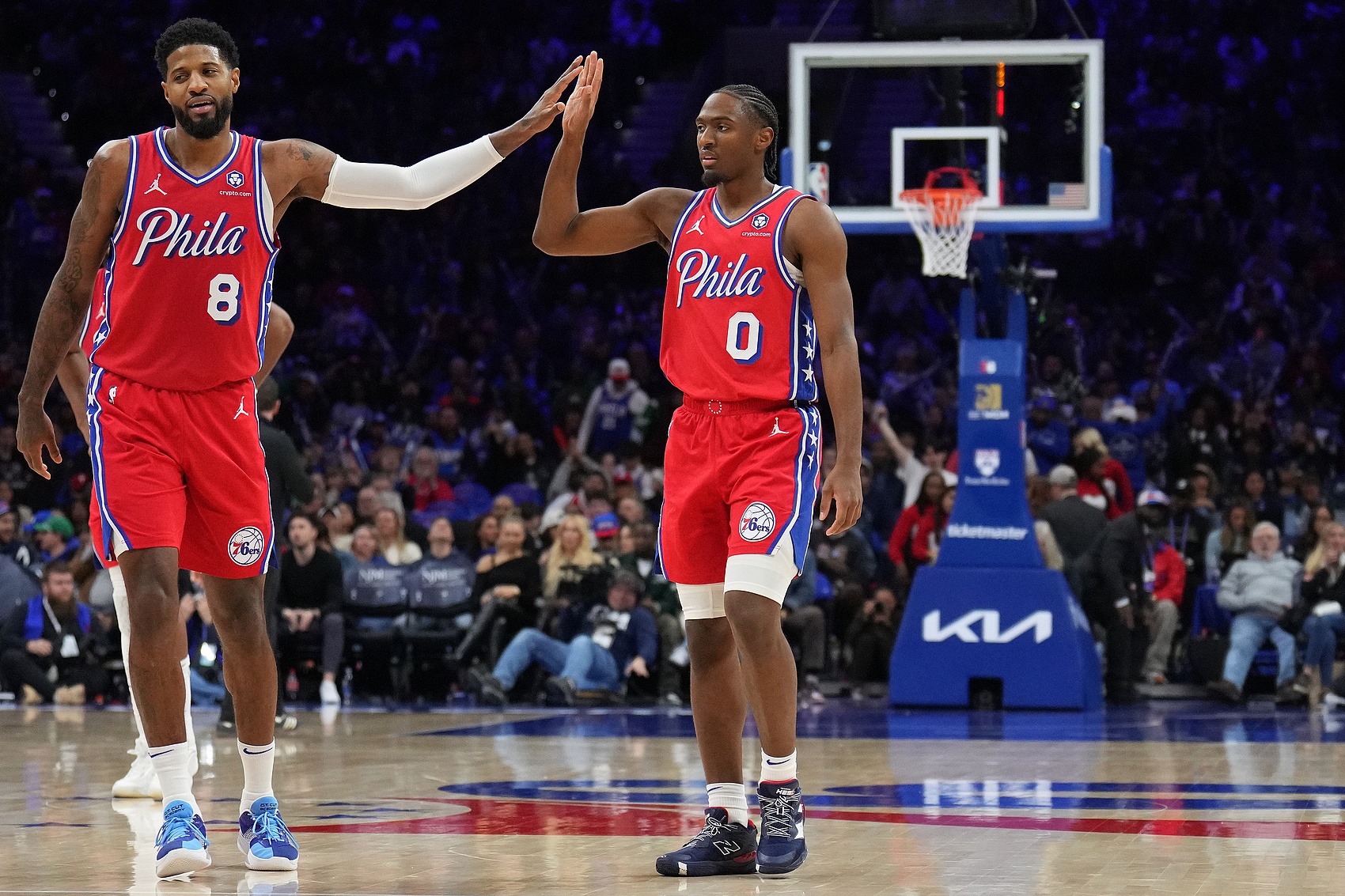 开云综合服务-76人2K能力值变化：马克西+1至93 埃奇库姆+1至82 乔治-2至81